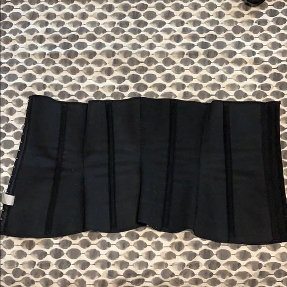 Amia Rubber Latex and Cotton Waist Trainer - Picture 4 of 5